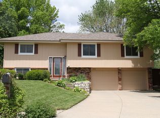 1850 Kingston Cir, Papillion, NE 68046