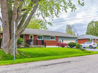 192 Huron Ave, Hamilton, ON L9G1V7