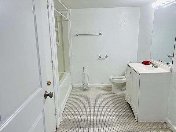 5th image of 2812 Lake Villa Dr #A