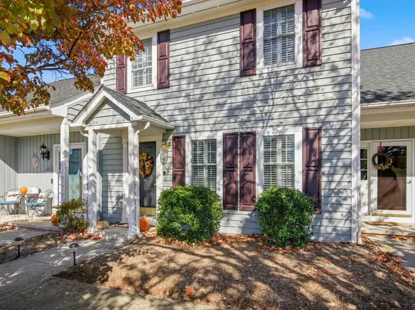 1205 Cedar Ridge Dr, Radford, VA 24141