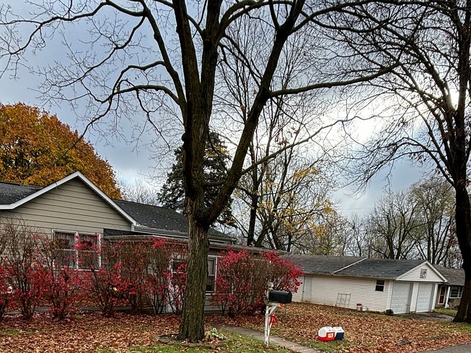 2nd image of 401 E Minnesota St