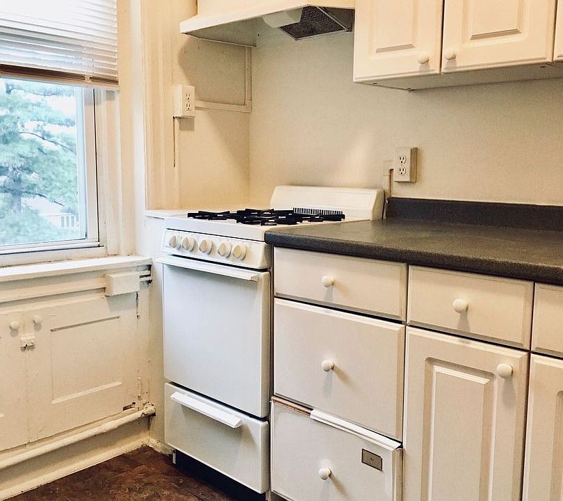 1st image of 307 Dolphin St Unit 3-F