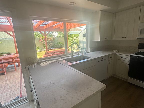 5th image of 1853 W 180th St
