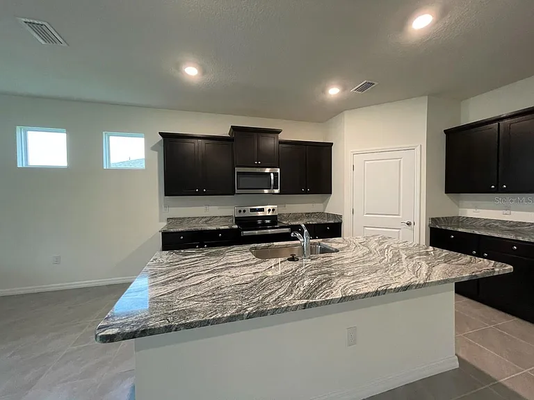 3616 Mossy Limb Ct — Photo 5