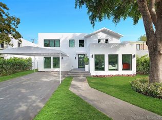 2163 N Bay Rd, Miami Beach, FL 33140