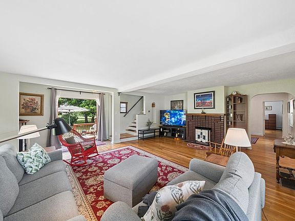 5th image of 1806 Miller Ave