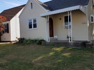 2302 Bird Dr, Erie, PA 16510