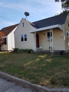 2302 Bird Dr, Erie, PA, 16510