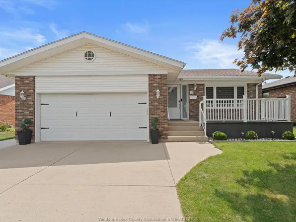 18 Elizabeth Cres, Leamington, ON N8H 4Y1