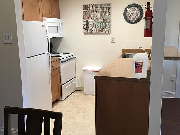 4th image of 1401 Saint Andrew St APT 228