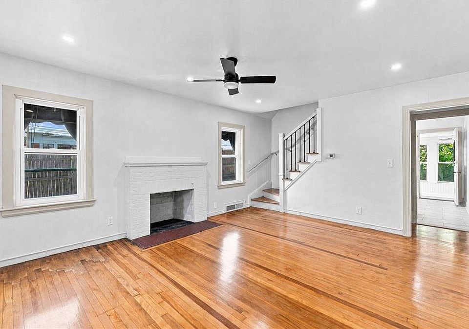 1st image of 435 Auburn St