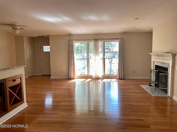 5th image of 260 Saint Andrews Dr
