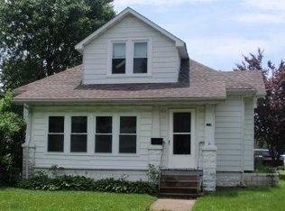 318 W Mill St, Waterloo, IL 62298