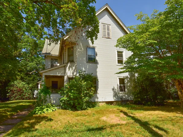 19 Russell Street, Manchester, CT 06040