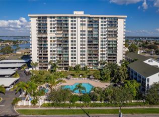 400 Island Way APT 303, Clearwater, FL 33767