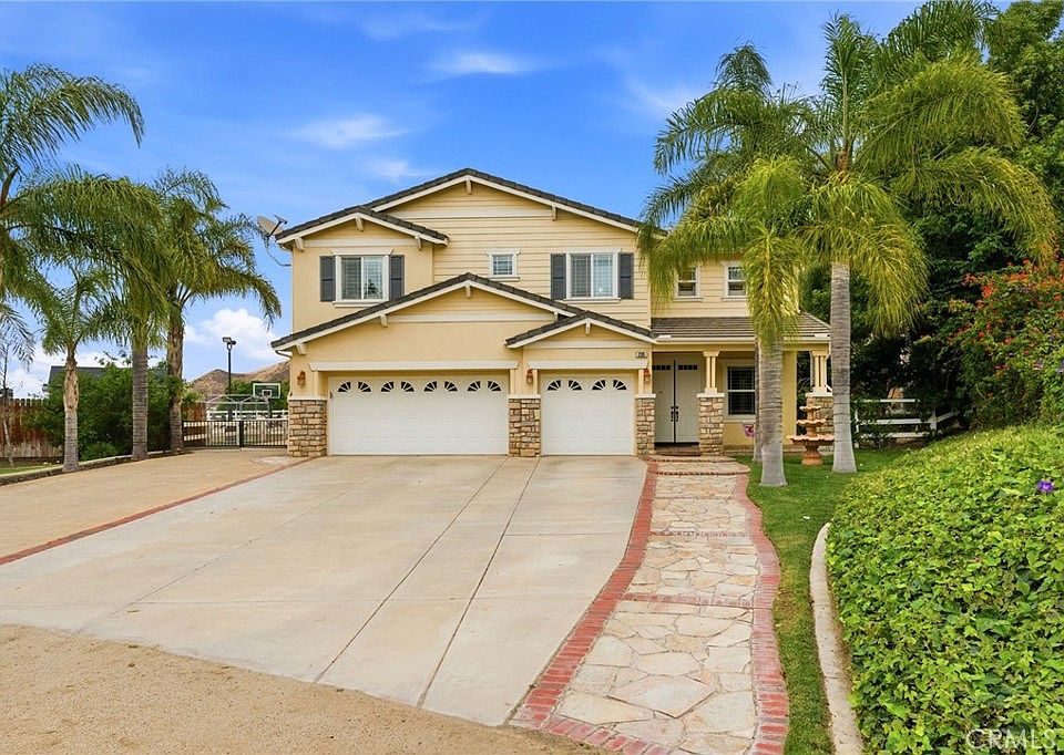 1st image of 235 Gulfstream Ln