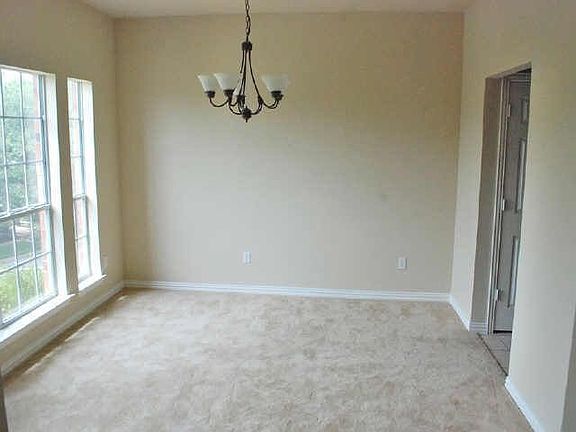 2nd image of 4114 Cross Bend Dr