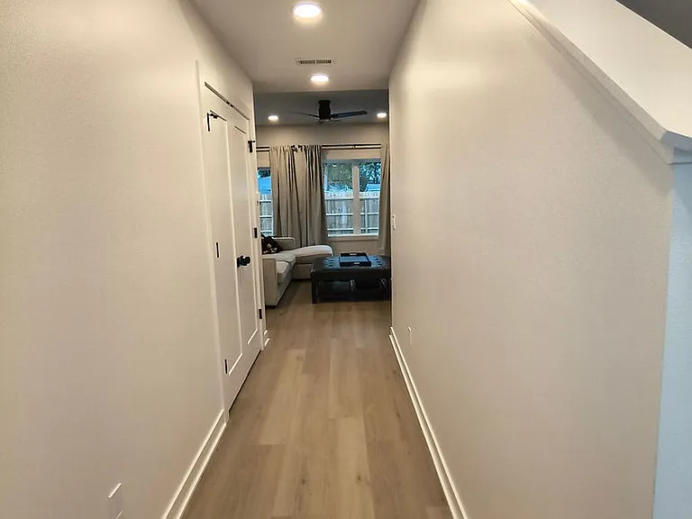 4823 Navajo St — Photo 2