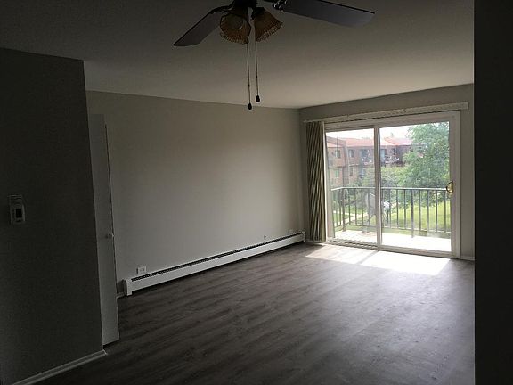 2nd image of 3492 Salem Walk