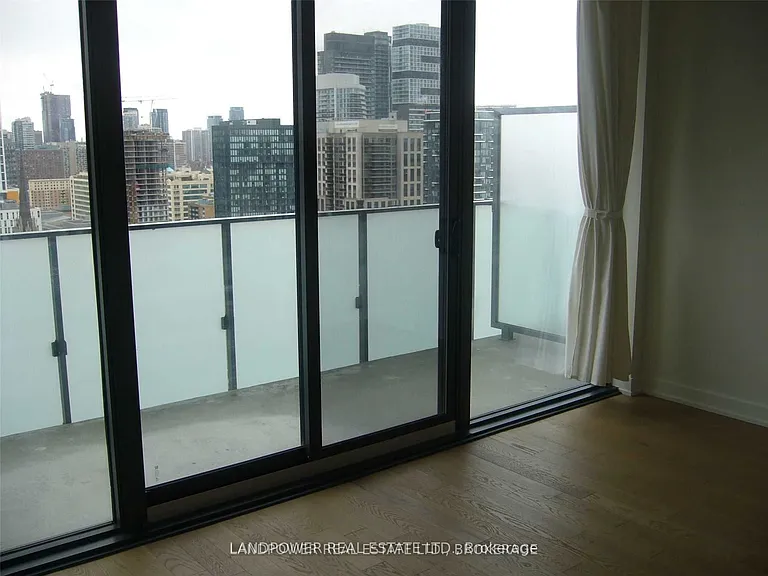 25 Richmond St E #2514 — Photo 8
