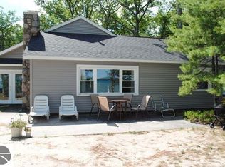 6168 Crystal Beach Rd NW, Rapid City, MI 49676