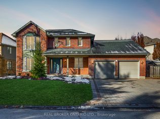 23 Chestnut Hl, London, ON N6K 4J5