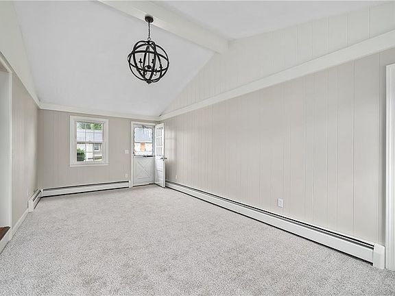 5th image of 96 Garfield St