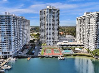 2750 NE 183rd St APT 406, Aventura, FL 33160