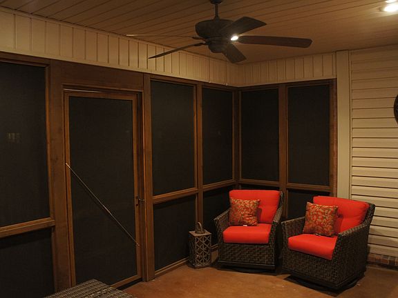 Screened-In Patio