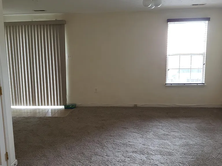 7117 Ladd Cir — Photo 22