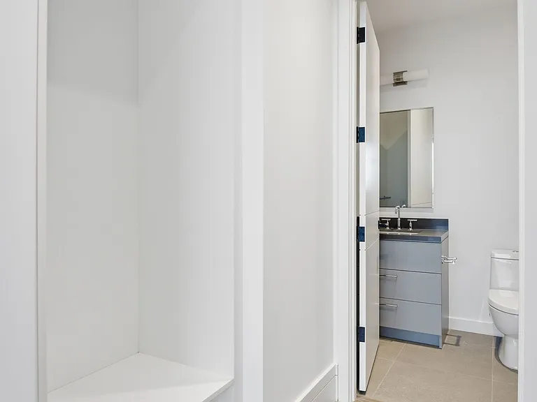 215 Lonsdale Rd #1602 — Photo 15