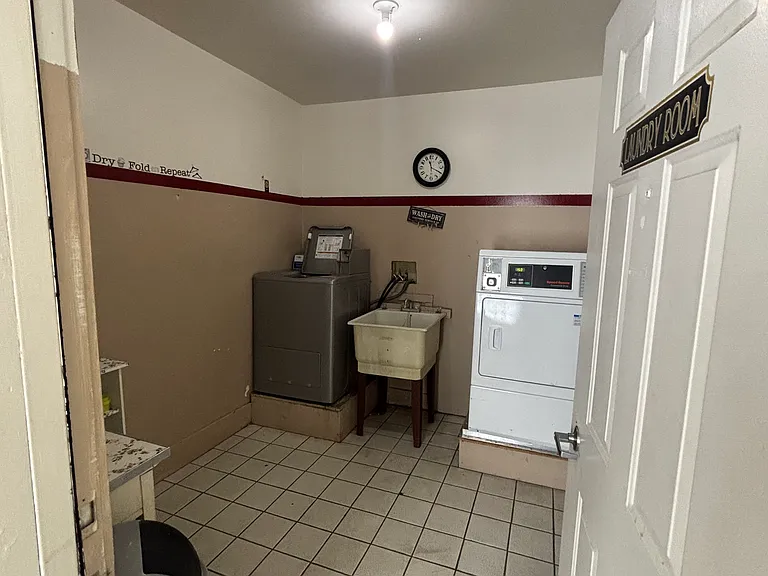 1601-1603 E Main St #4 — Photo 20
