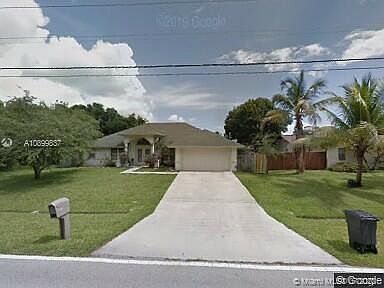 1st image of 2385 SE Mariposa Ave #1