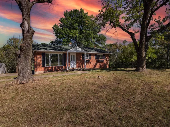 8452 Alpine Village Dr, Barnhart, MO 63012