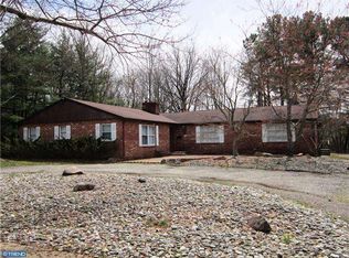 1809 Country Club Dr, Cherry Hill, NJ 08003