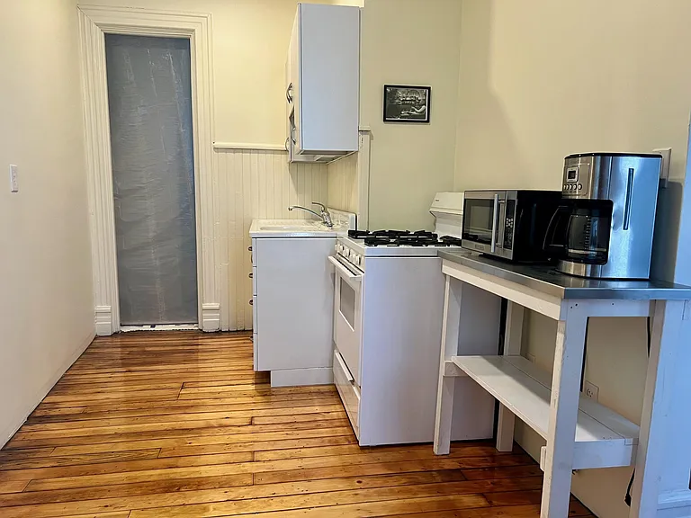 Kitchen is efficient.