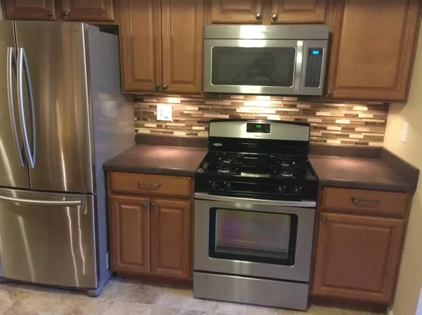 2067 Royal Fern Ct APT 22B, Reston, VA 20191
