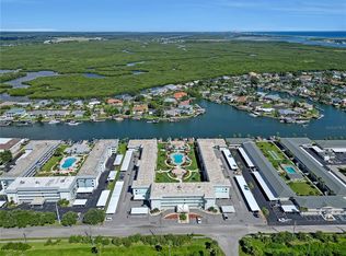 325 North Cswy APT D206, New Smyrna Beach, FL 32169