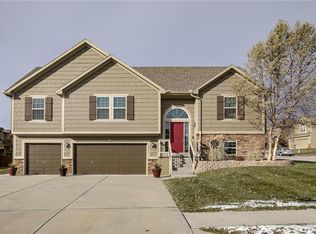 10214 N Ditman Ave, Kansas City, MO 64157