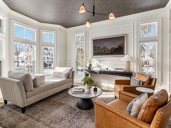 3rd image of 545 Wisconsin AVENUE