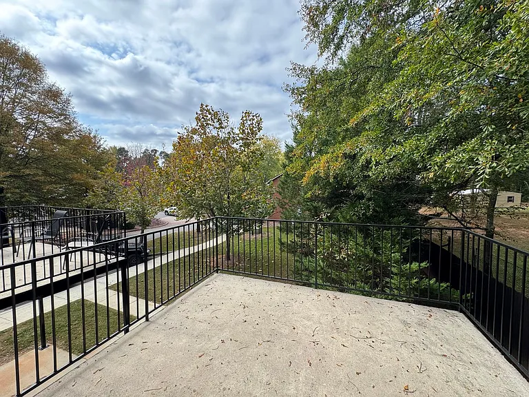 SOUTH HAMPTON VILLAGE — Photo 3
