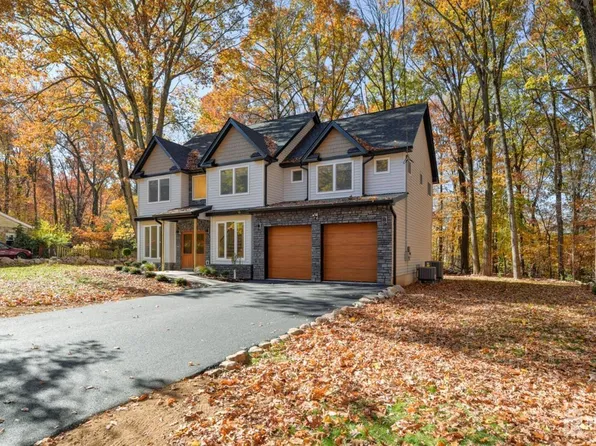 18 Chamberlain Ave, Budd Lake, NJ 07828