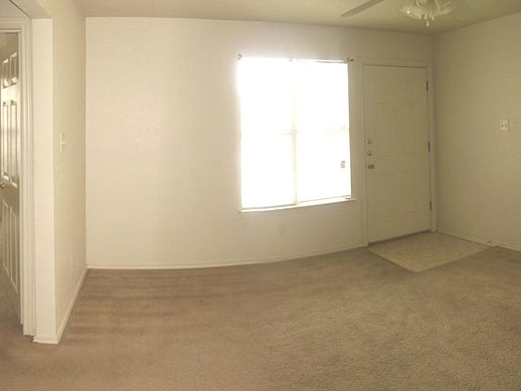 4th image of 1509 Dugger Cir APT B