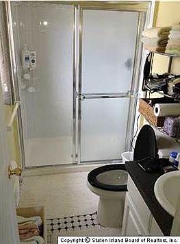 2nd image of 76 Scott Ave