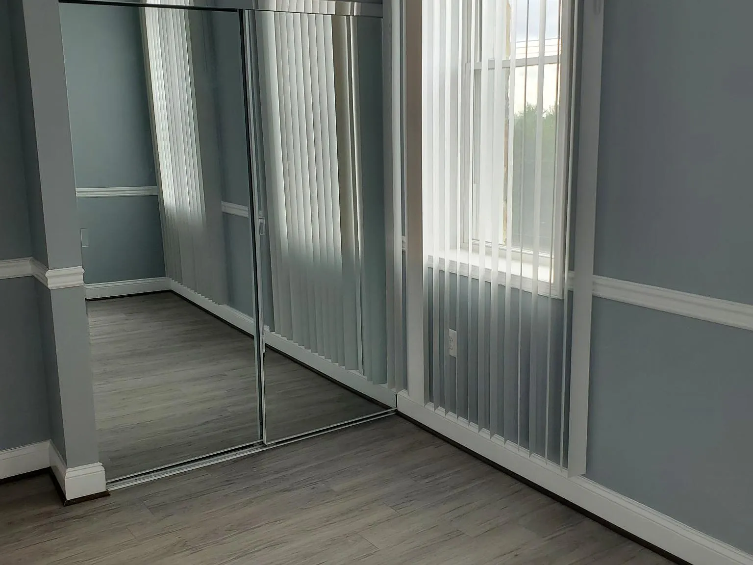 1 bed, 100 sqft, $550 — Photo 3