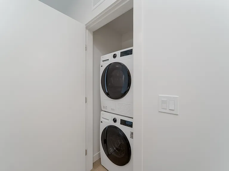 82 1st St #210 — Photo 12
