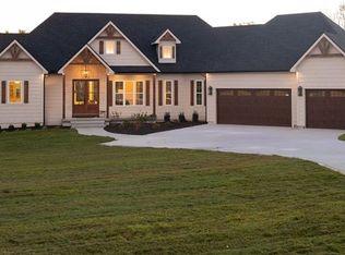 16587 Olive St, Basehor, KS 66007