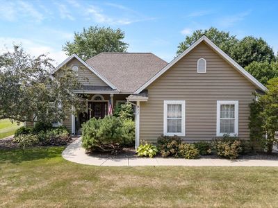 211 South Cottrell DRIVE, Saukville, WI, 53080