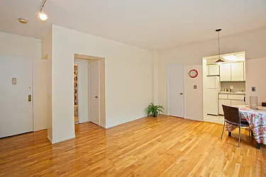 Sold by Avenue Sotheby's International Realty