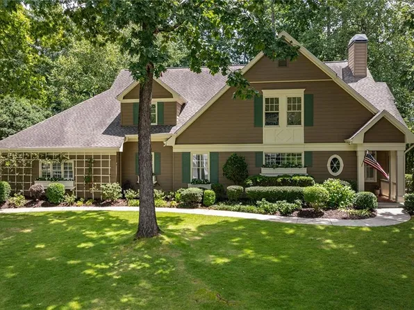 266 Dogwood Walk Ln, Norcross, GA 30071